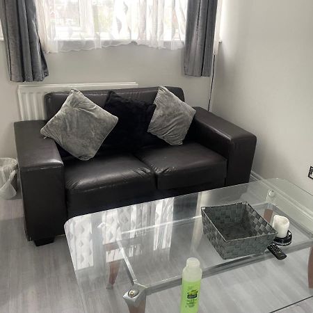 Newly Renovated Studio In Acton Londýn Exteriér fotografie
