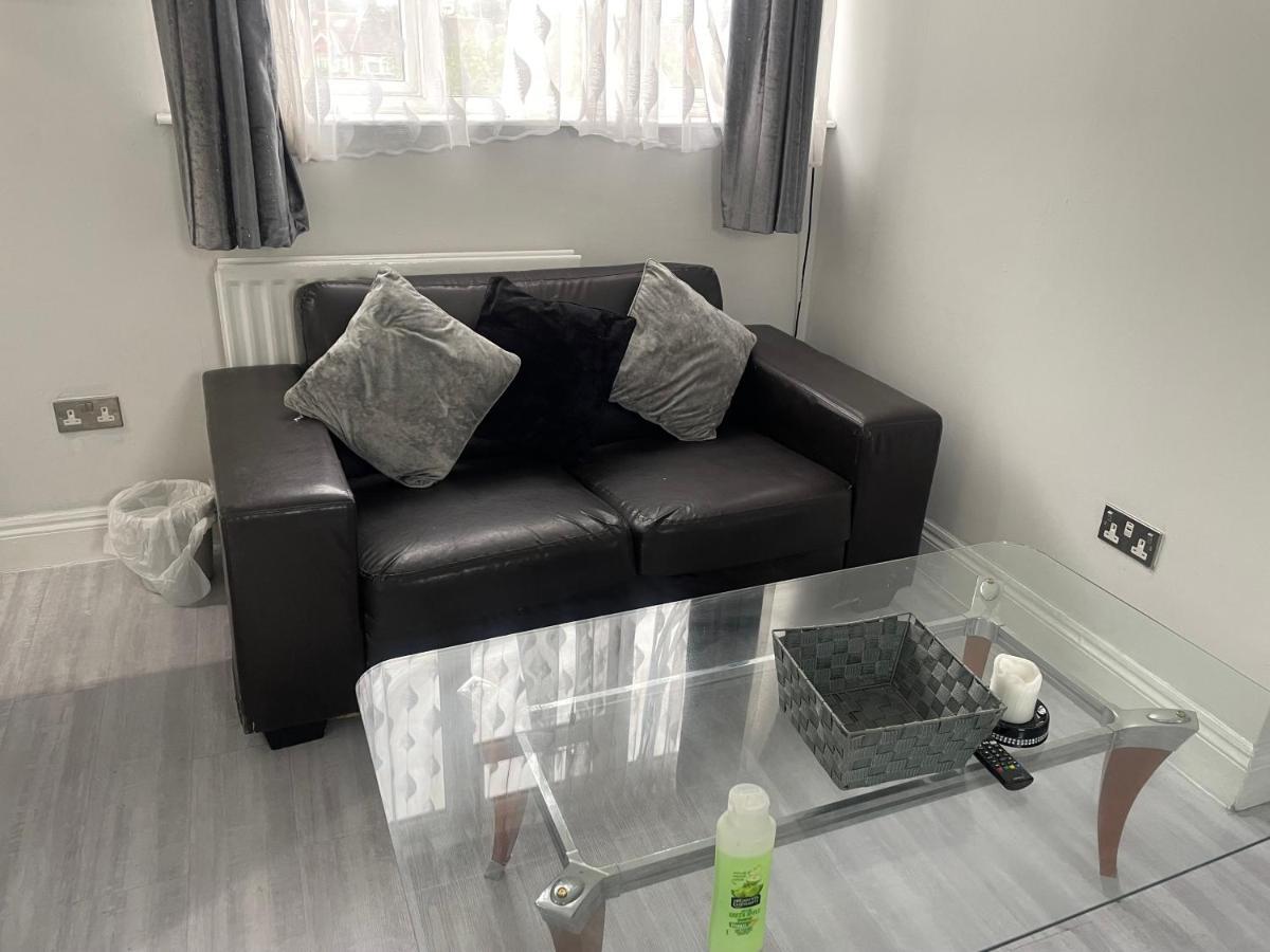 Newly Renovated Studio In Acton Londýn Exteriér fotografie